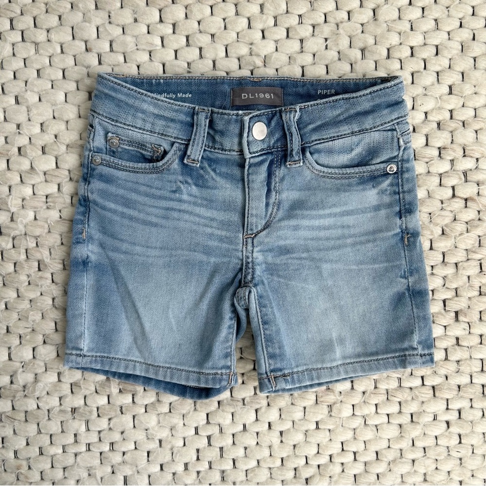 DL1961 Piper Missing Pocket Shorts - Size 5